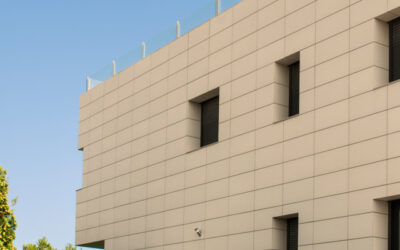 Impacto de los sistemas de drenaje y ventilación en las fachadas ventiladas: claves para una construcción eficiente